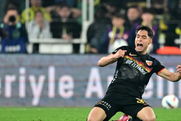 Talha Sarıarslan Kimdir? Yaşı, Takımı ve Kariyeri