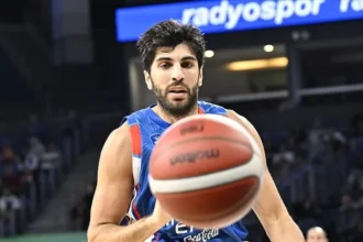 Burak Can Yıldızlı Kimdir? Takımı, Boyu ve Kilosu