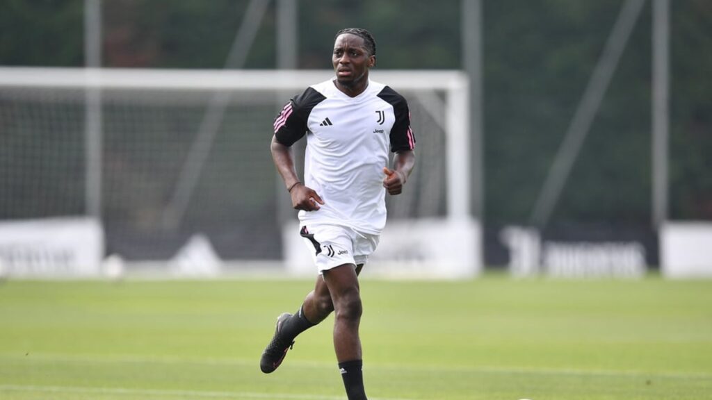 Christopher Lungoyi Hangi Takımda Oynuyor?