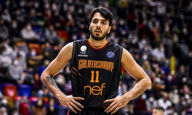 Ege Arar Kimdir? Kaç Yaşında, Hangi Takımda? Ege Arar’ın Boyu ve Kilosu