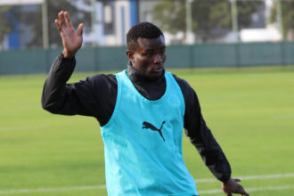 Uchenna Ogundu Kimdir? Yaşı, Boyu, Takımı ve Maaşı