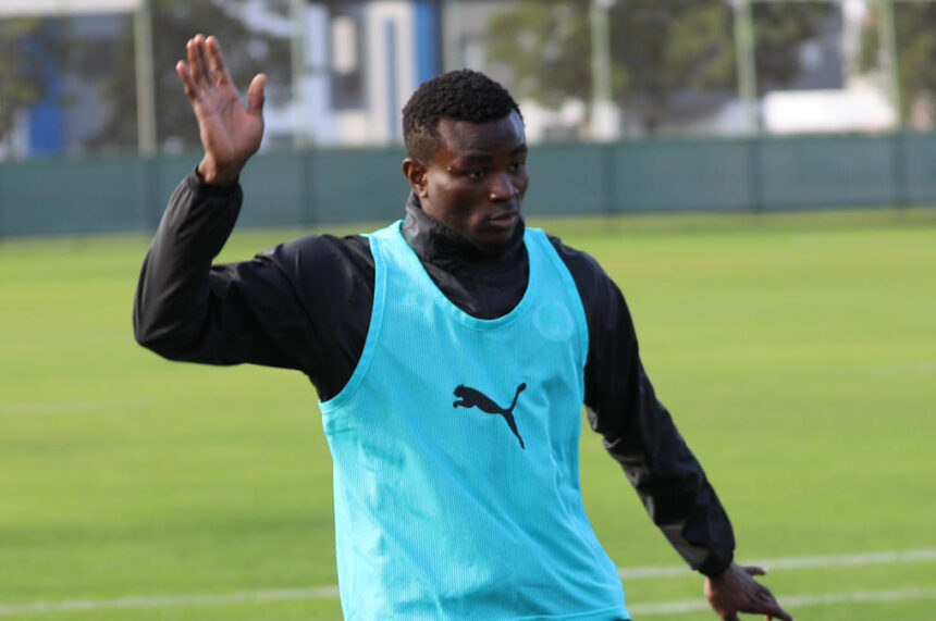 Uchenna Ogundu Kimdir? Yaşı, Boyu, Takımı ve Maaşı