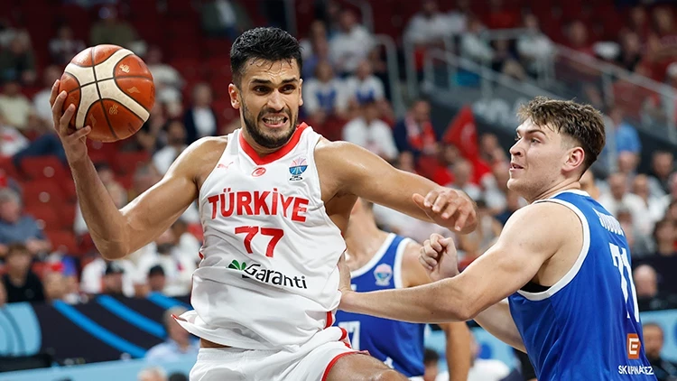 Ömer Faruk Yurtseven Golden State Warriors ile İkinci Kontratı İmzaladı!