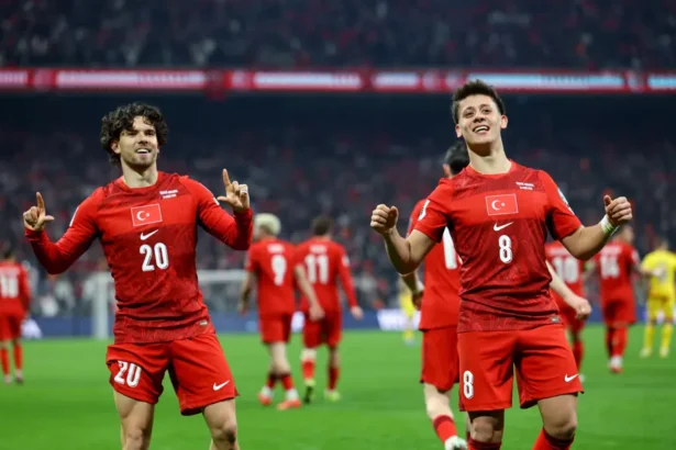 Ay-Yıldızlılar Dünya Kupası Yolunda Finalde!