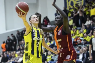 Fenerbahçe Opet Derbide Hata Yapmadı