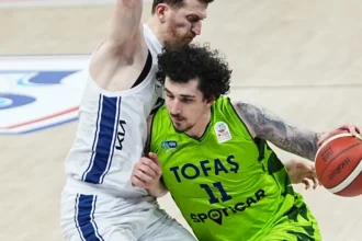 Anadolu Efes'ten TOFAŞ'a Geçit Yok