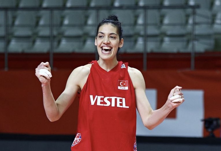 Bahar Akbay Hangi Takımda Oynuyor?