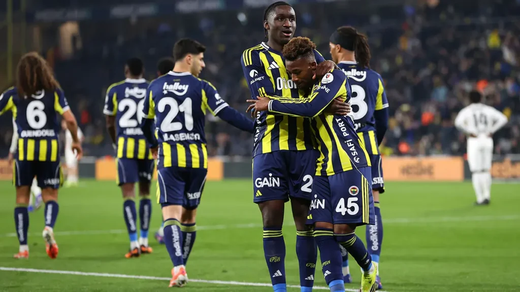 Gol Perdesini Oğuz Aydın Açtı