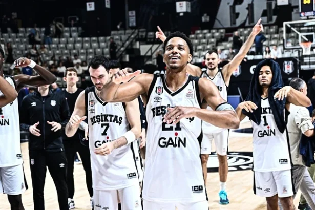 Beşiktaş GAİN Manisa’da Fırtına Gibi Esti: 102-70