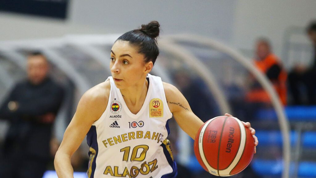 Alperi Onar Hangi Takımda? Boyu ve Kilosu Kaç?