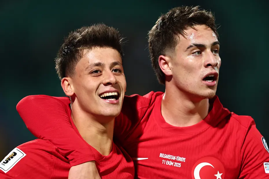 Form Durumu ve Çok Yönlü Oyun Yapısı