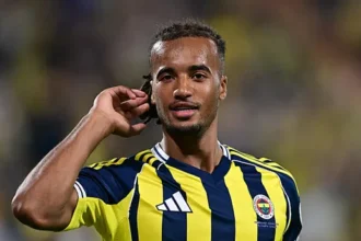 Archie Brown Kimdir? Hangi Takımda Oynuyor?