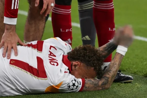 Juventus-Galatasaray Maçında Noa Lang'ın Parmağı Koptu!