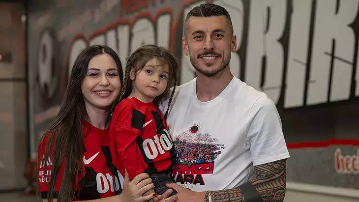 Metehan Mimaroğlu'nun Eşi Kim? Babasının Memleketi Neresi?