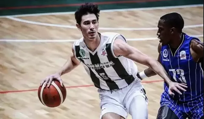 Hangi Takımda Oynuyor ve Kariyeri Nasıl?