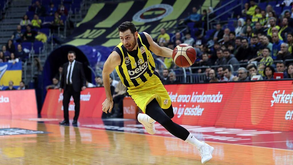 Egehan Arna Kaç Yaşında ve Nereli?