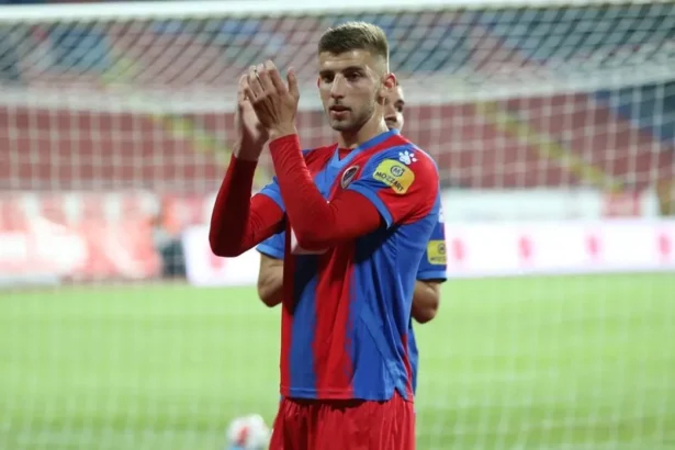 Beşiktaş'ın Yeni Gol Makinesi Jovo Lukic: Transfer Detayları ve Analiz