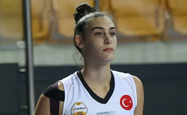 Karmen Aksoy Kimdir? Boyu, Yaşı ve Kariyeri