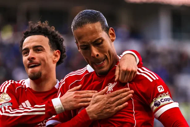 Salah Başlattı, Van Dijk Bitirdi: Liverpool Derbide Hata Yapmadı!