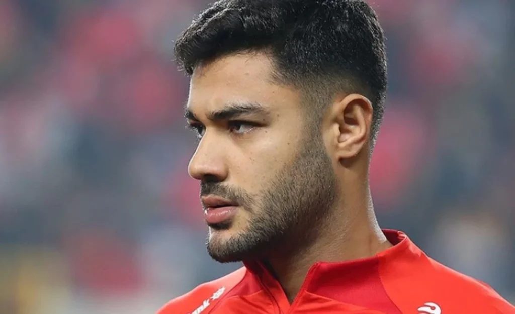 Ozan Kabak Hangi Takımda Oynuyor?