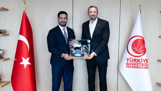 Taha Akgül’den Hidayet Türkoğlu’na Anlamlı Ziyaret: Türk Sporunda Güç Birliği