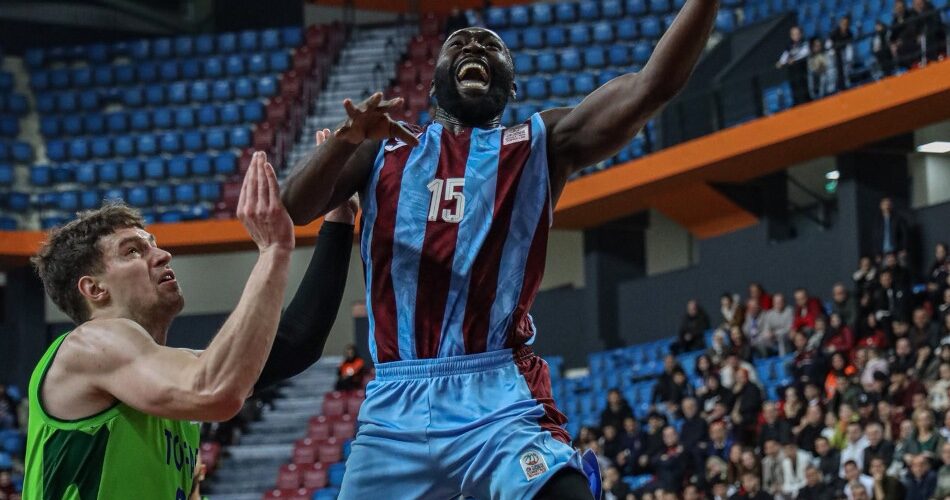 Hücumda Kusursuz Performans, Savunmada Tam Konsantrasyon