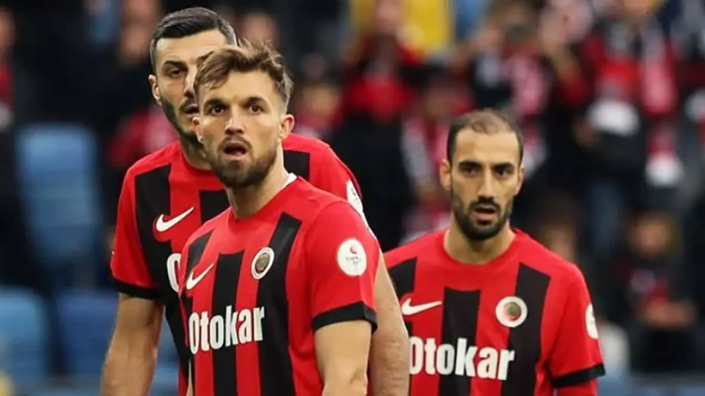 Žan Žužek Kaç Yaşında ve Hangi Takımda Oynuyor?