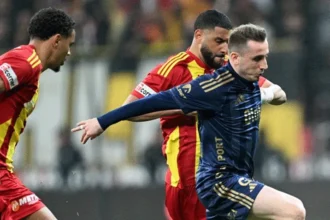 Fenerbahçe Kayseri Deplasmanında Coştu: 4-0’lık Kritik Galibiyet!