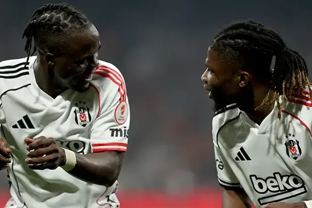 Beşiktaş Türkiye Kupası'nda Fırtına Gibi Esti: Alanyaspor'u 3-0 Geçti