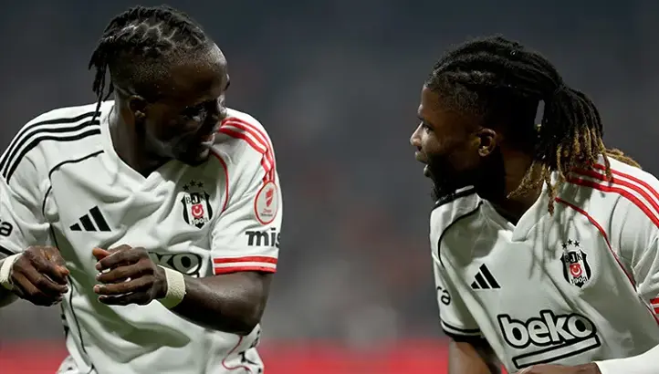 Beşiktaş Türkiye Kupası'nda Fırtına Gibi Esti: Alanyaspor'u 3-0 Geçti