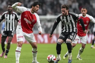 Beşiktaş, Fatih Karagümrük'ü Geçemedi: Tüpraş Stadyumu'nda Golsüz Beraberlik