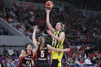 Fenerbahçe EuroLeague’de Finale Yükseldi: Dev Zaferin Detayları!