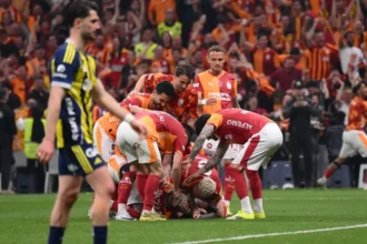 Derbide Galatasaray Şov: Fenerbahçe'yi Brezilyalıları Yaktı!