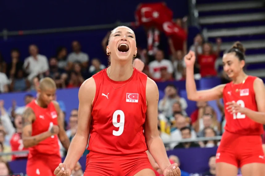 Meliha Diken’den Tarihi İmza: ABD’ye Transfer Olan İlk Türk Voleybolcu!