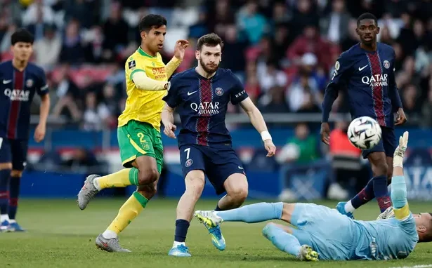 PSG'den Parc des Princes'te Gövde Gösterisi