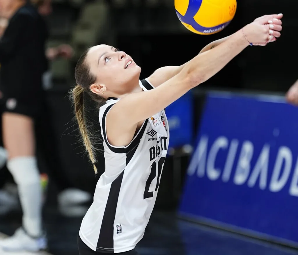 Sude Gümüş Kaç Yaşında ve Nereli?