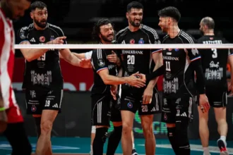 Halkbank, Spor Toto'yu 3-2 Devirerek Efeler Ligi'nde Sezonu Üçüncü Tamamladı