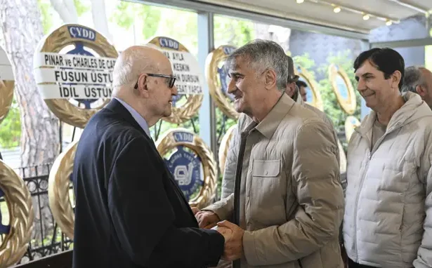 TFF Onursal Başkanı Şenes Erzik'in Acı Günü: Dilek Erzik Son Yolculuğuna Uğurlandı