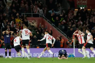 Southampton Uzatmalarda Hayata Döndü: Wembley'de Rakip Hull City!