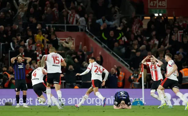 Southampton Uzatmalarda Hayata Döndü: Wembley'de Rakip Hull City!