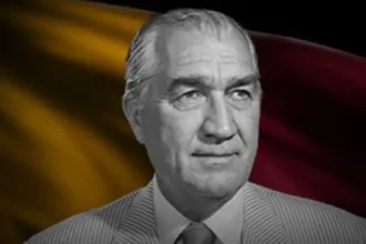 Galatasaray'ın Efsane Başkanı Ali Uras 14. Ölüm Yıl Dönümünde Saygıyla Anıldı