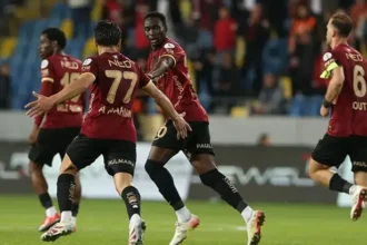 Gençlerbirliği'nden Tarihi Geri Dönüş: Kasımpaşa'yı 2-0'dan 3-2 Devirdiler