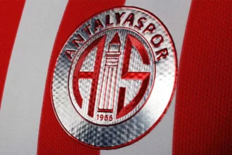 Antalyaspor'dan Üç Deve Tarihi Çağrı: "Sahaya As Kadroyla Çıkın!"