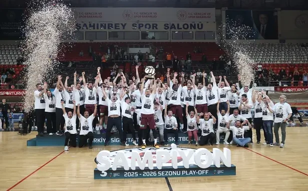 Parmos Bordo Süper Lig'de! Final Serisinde Gaziantep'i Süpürerek Şampiyon Oldular