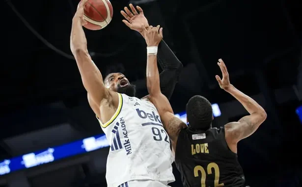 Fenerbahçe Beko Yarı Finalde: Dev Eşleşmede Rakip Anadolu Efes!