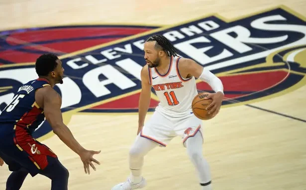 New York Knicks Finale Koşuyor: Cavaliers Deplasmanında 121-108'lik Zaferle Seri 3-0 Oldu