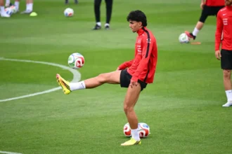 Galatasaray'da Yılın Transfer Bombası: 10 Numara İçin Rota Değişti!
