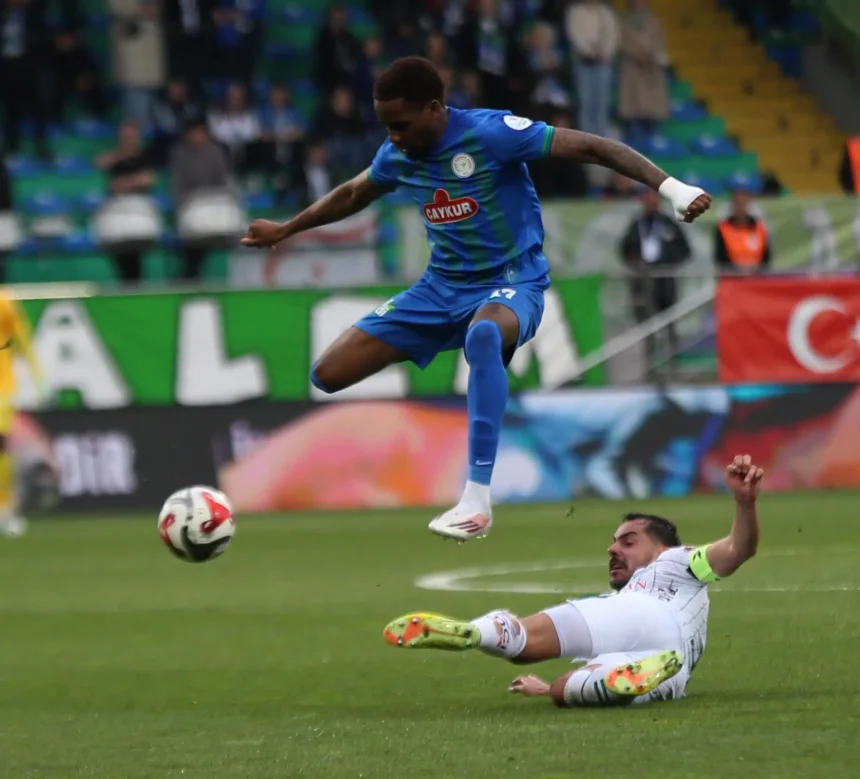 Çaykur Rizespor'dan Unutulmaz Geri Dönüş: Konyaspor'u Evinde 3-2 Mağlup Etti