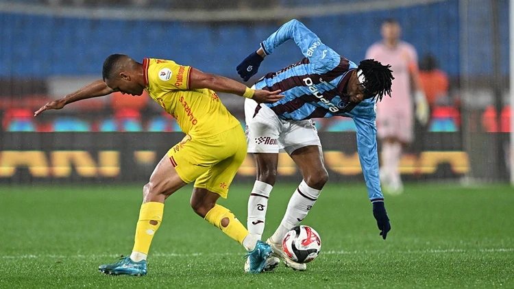 Trabzonspor - Göztepe (1-1) | Şampiyonluk Yarışı Sona Erdi