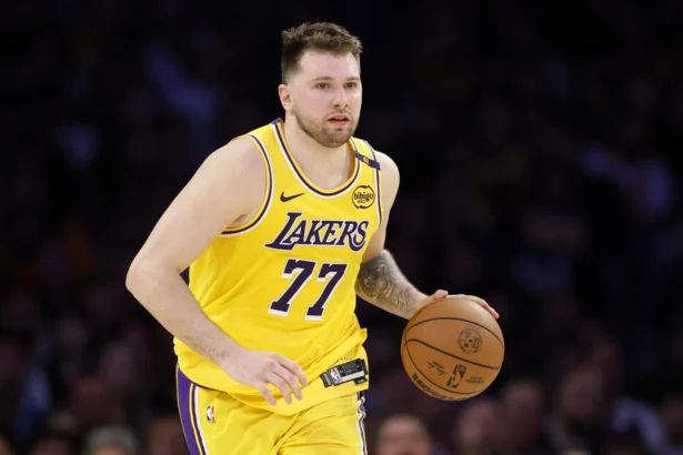 Luka Dončić Kimdir, Kaç Yaşında, Hangi Takımda?